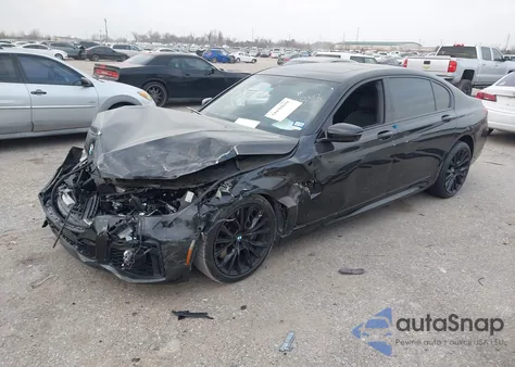 2022 BMW 750 I xDrive z USA, uszkodzony, nr VIN WBA7U2C01NCH71843